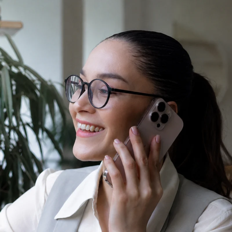 Customer Support Specialist updating a homeowner on a project call
